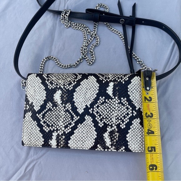 AllSaints Black White Snakeskin Animal Print Leather Crossbody Wallet on Chain - Picture 14 of 17